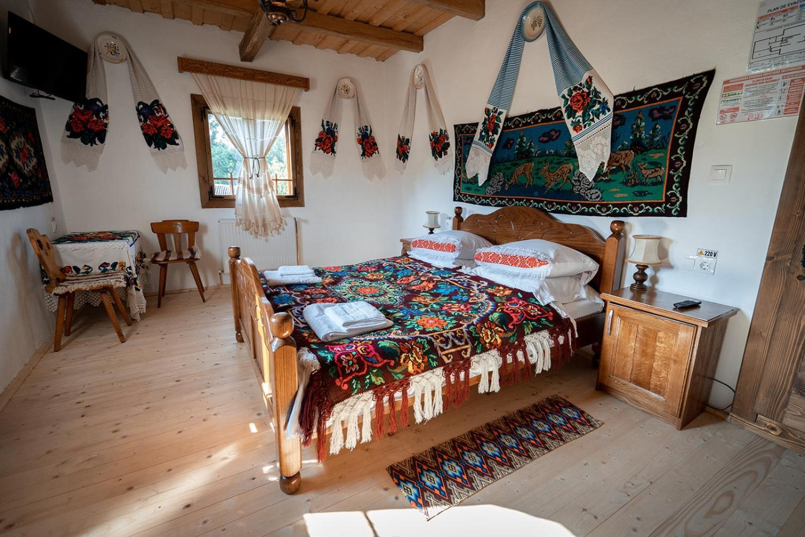 Отель Casa Veche Breb Номер фото